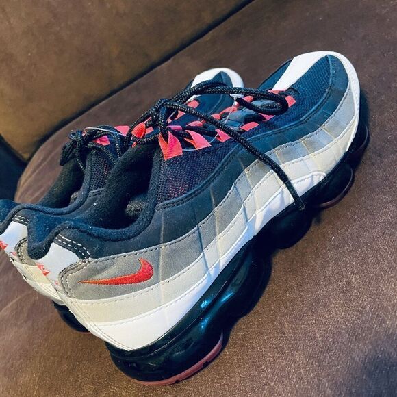 Nike Air Vapormax '95 Hot Red Black Pewter White AJ7292-101 Men's 8, Women's 9.5 - Picture 5 of 11